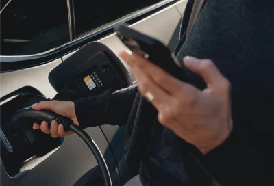 BMW i4 Vollelektrisch laden