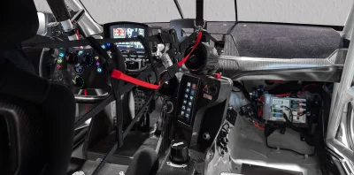 BMW M4 GT4 Cockpit Gebrauchtwagen kaufen